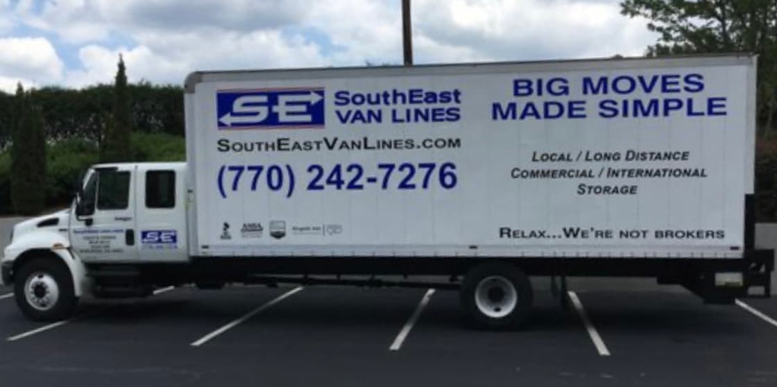 Southeast Van Lines moving truck