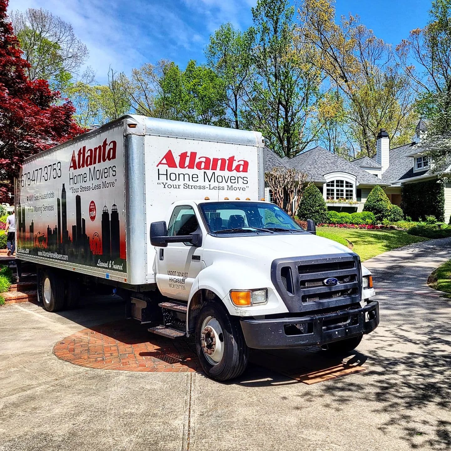 Atlanta Home Movers moving truck