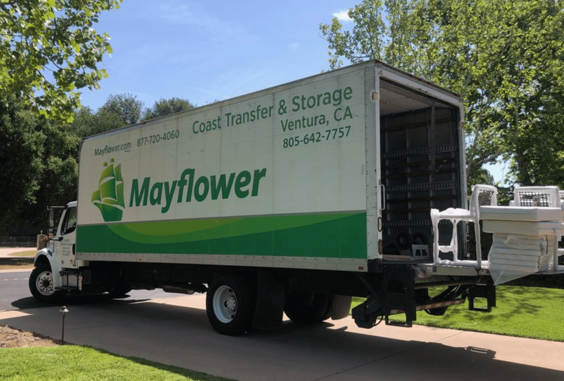 Coast Transfer & Storage moving truck