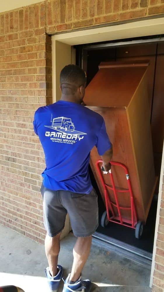 Gameday Moving Services moving truck