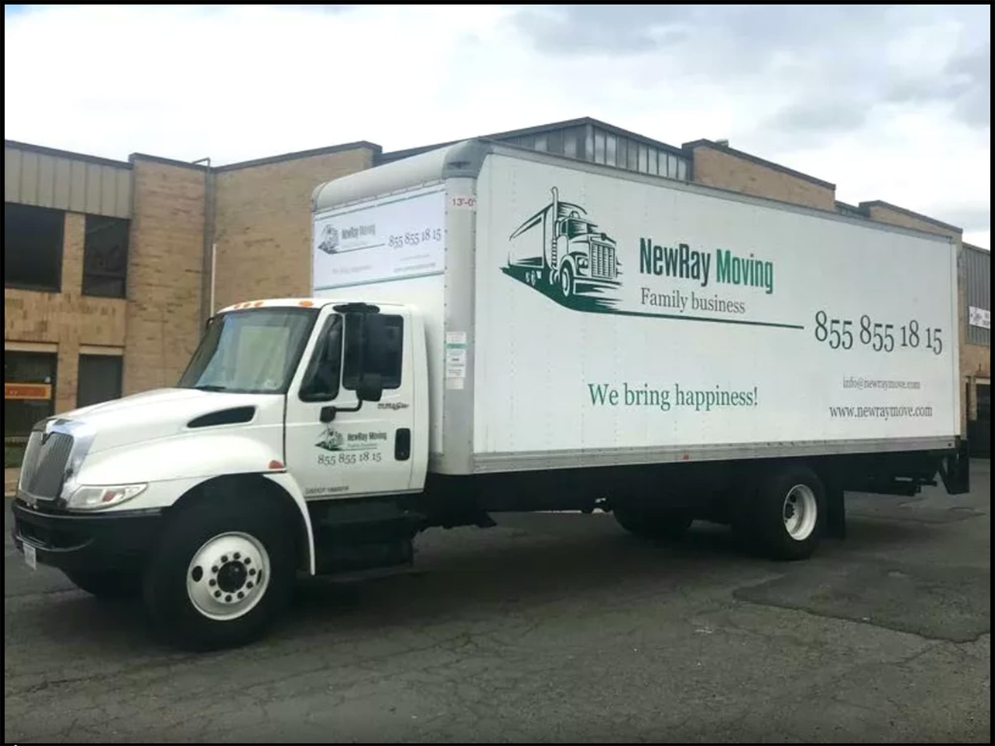 NewRay Moving LLC moving truck